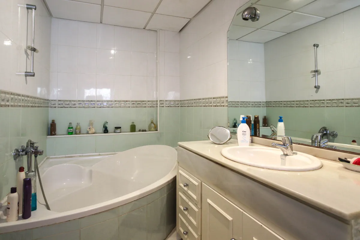 1c36778f-c30a-4694-b97e-c3ae1d500cf2