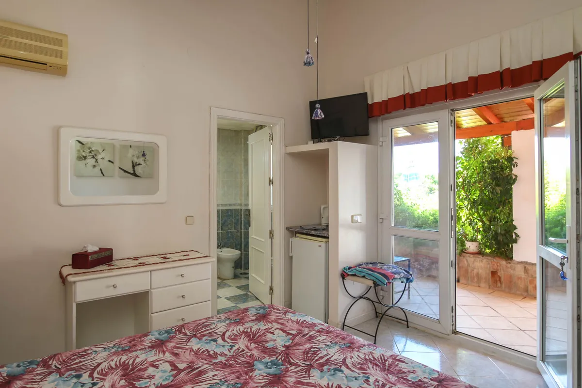 235c14f1-eded-42ae-813e-4c6f7634b0ab