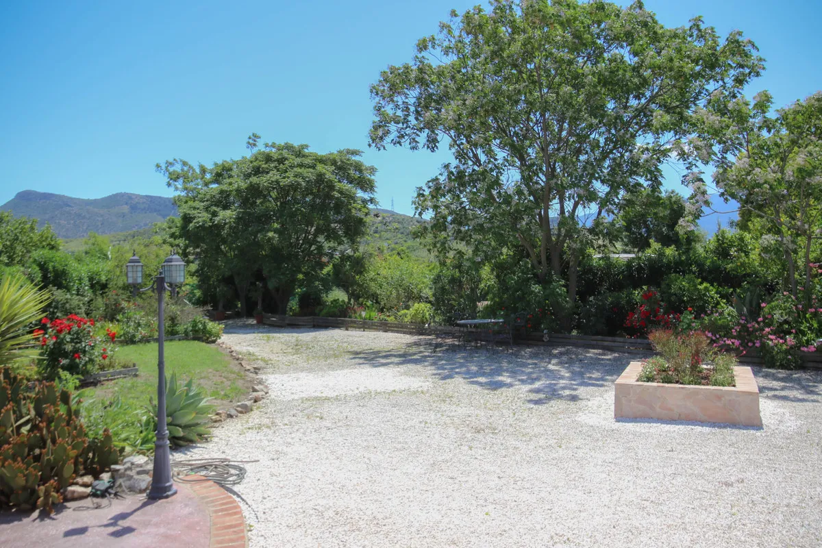 73577821-e190-4863-b10f-c67bc1c0ebe3