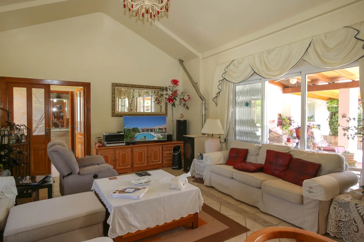 8c7db07c-eb2a-42d8-99c5-2b50282382b9