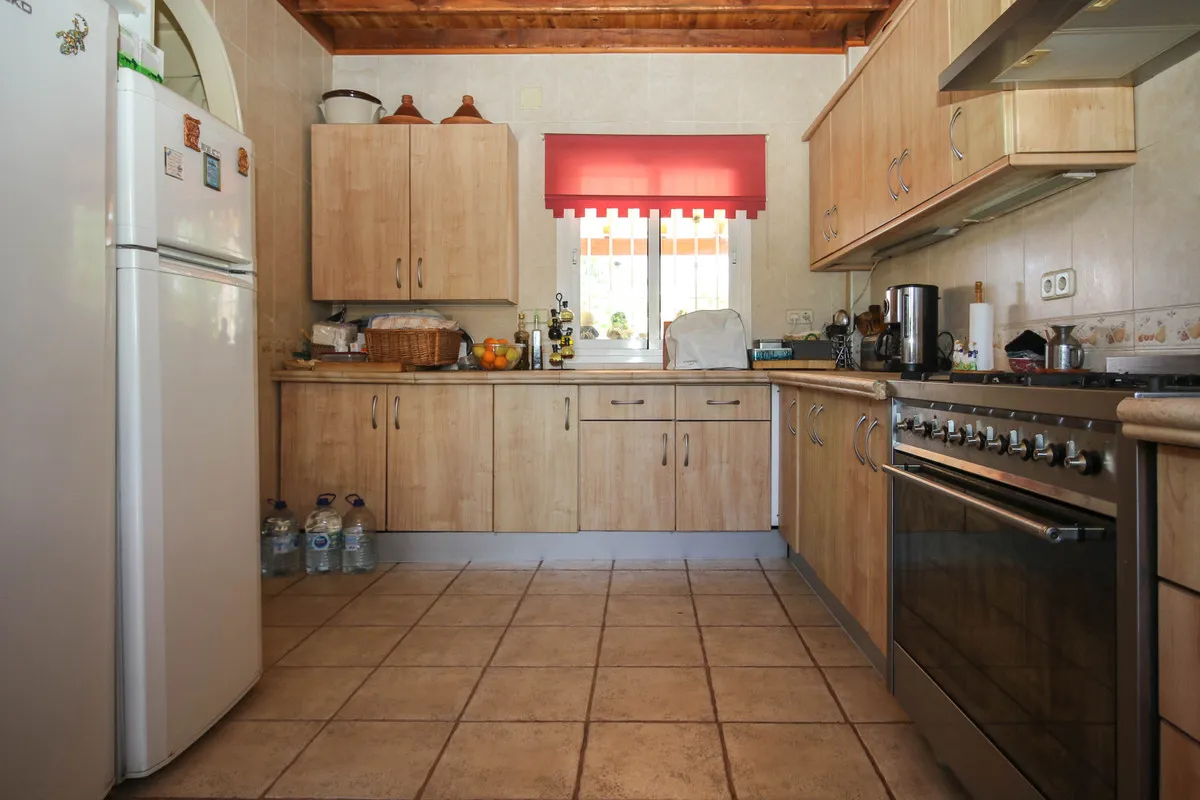 b767c8e6-214f-4172-8859-0bf64ded09eb