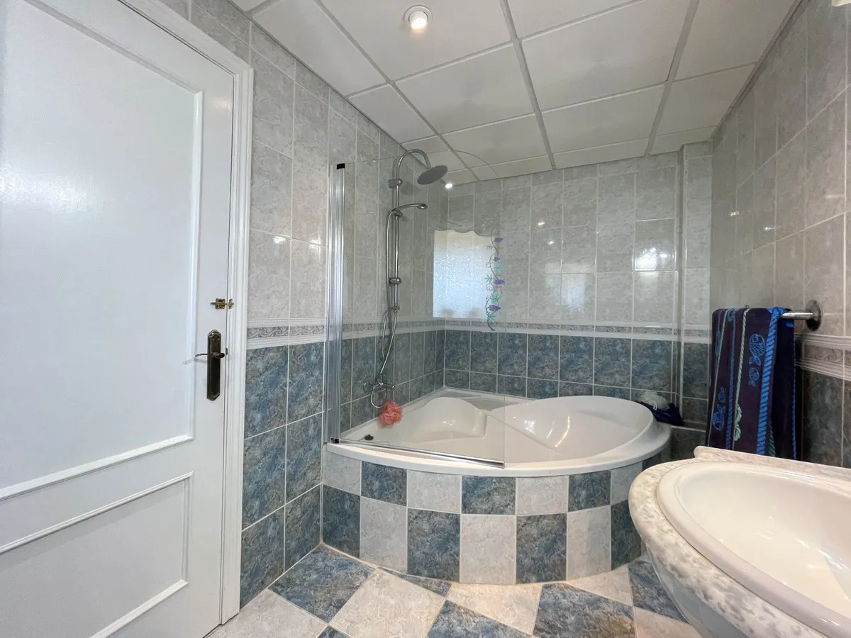 cbce72ce-d8b2-4dc3-8e96-74a76b3c746e