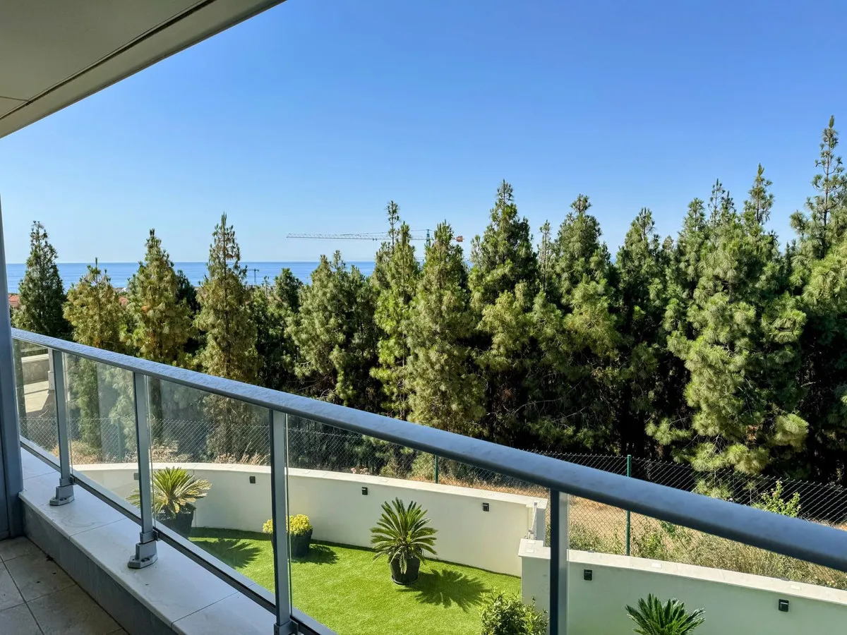 408639c3-c514-4050-89d3-db56e8f58c07