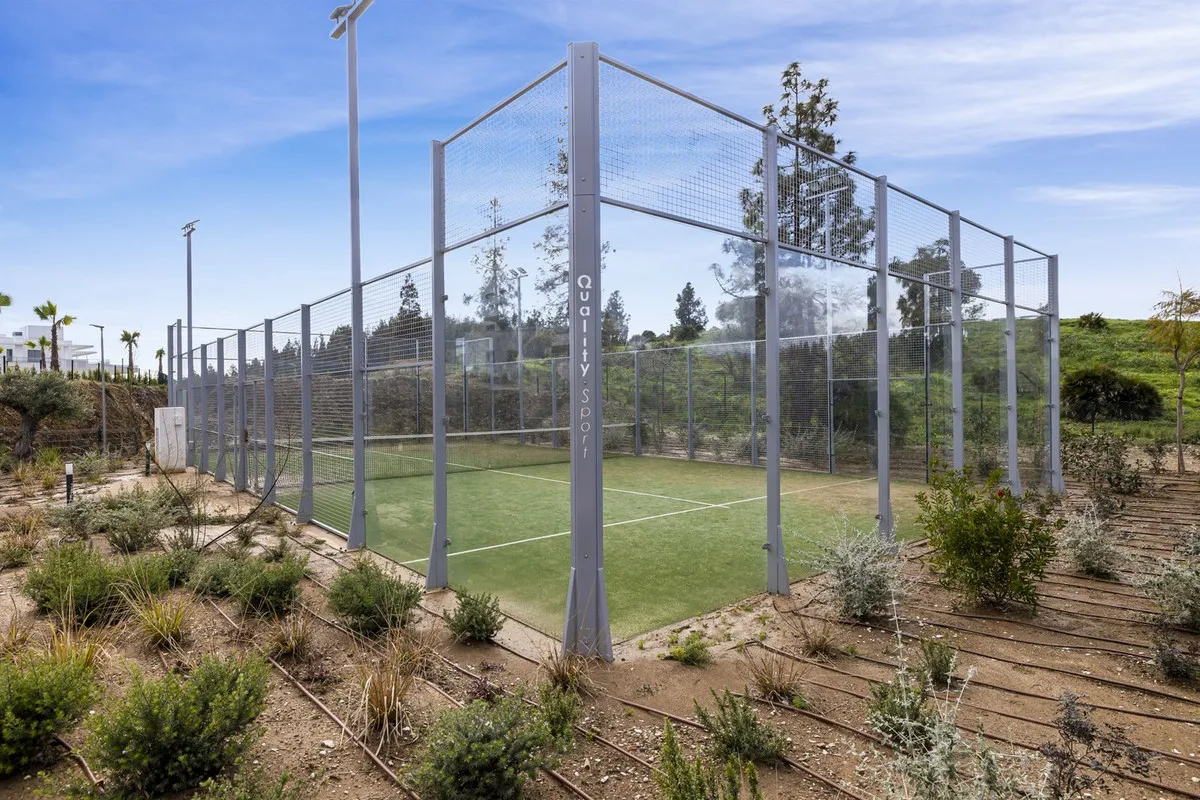 6c94f33b-f4ca-490f-a2f2-57468f5e7b36