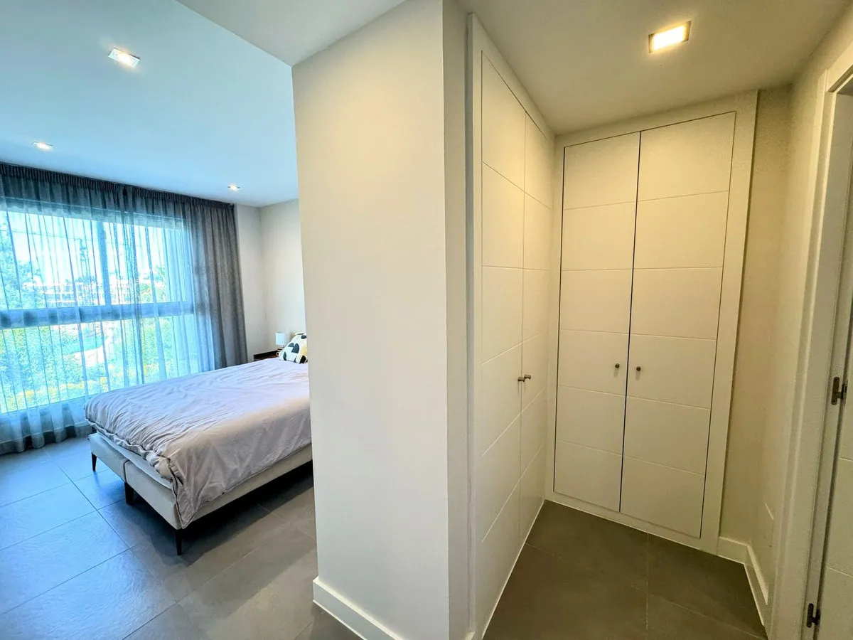 7f493bf6-32ad-46a2-bddc-e335c35af405