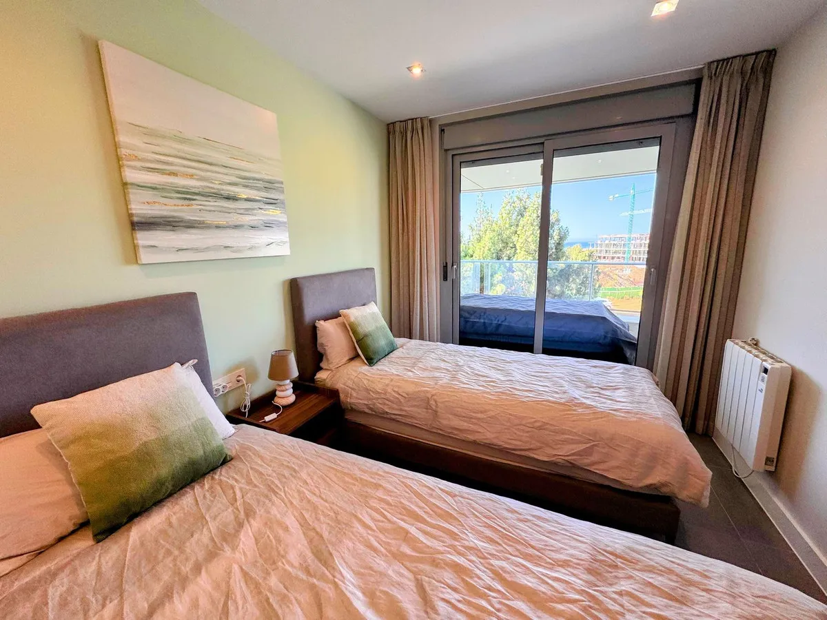 90edec01-2ca3-488b-976a-ab9d809ec882