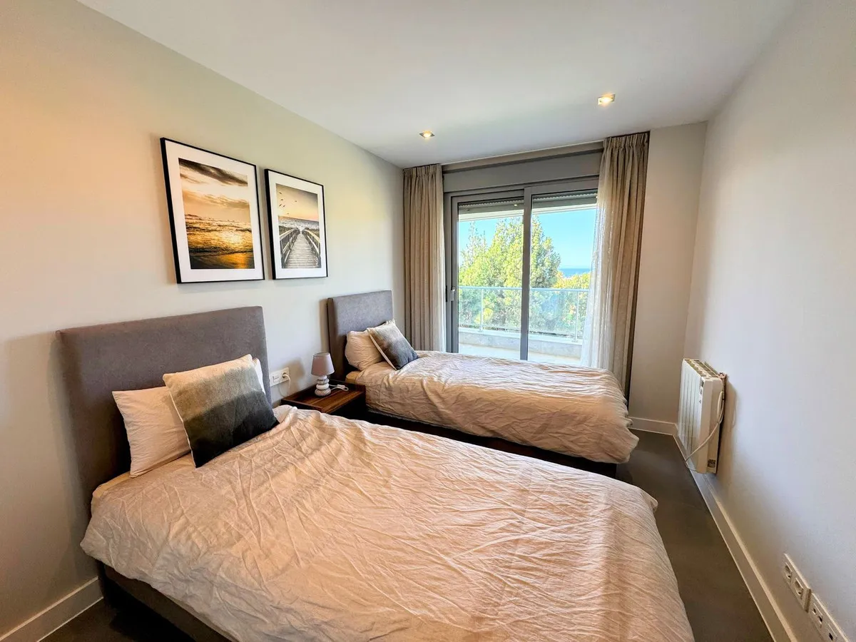 967ec815-3231-49d0-92d9-70eb1d9b683c