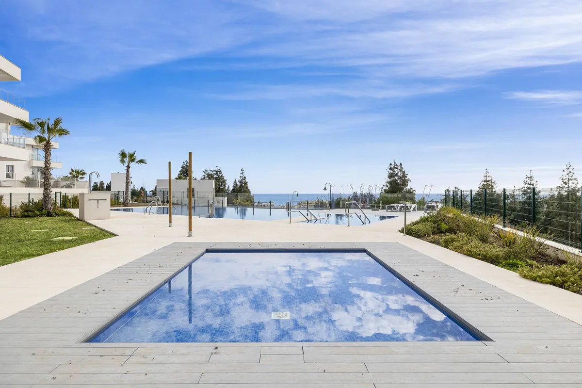 ab9c2710-223c-4b82-a62f-0b6039e014df