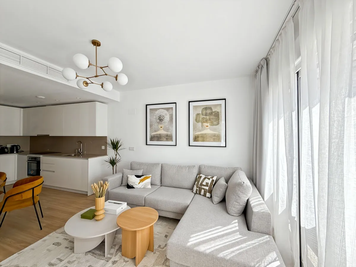 57e080f5-330b-43fb-8028-8d1844a8ad76