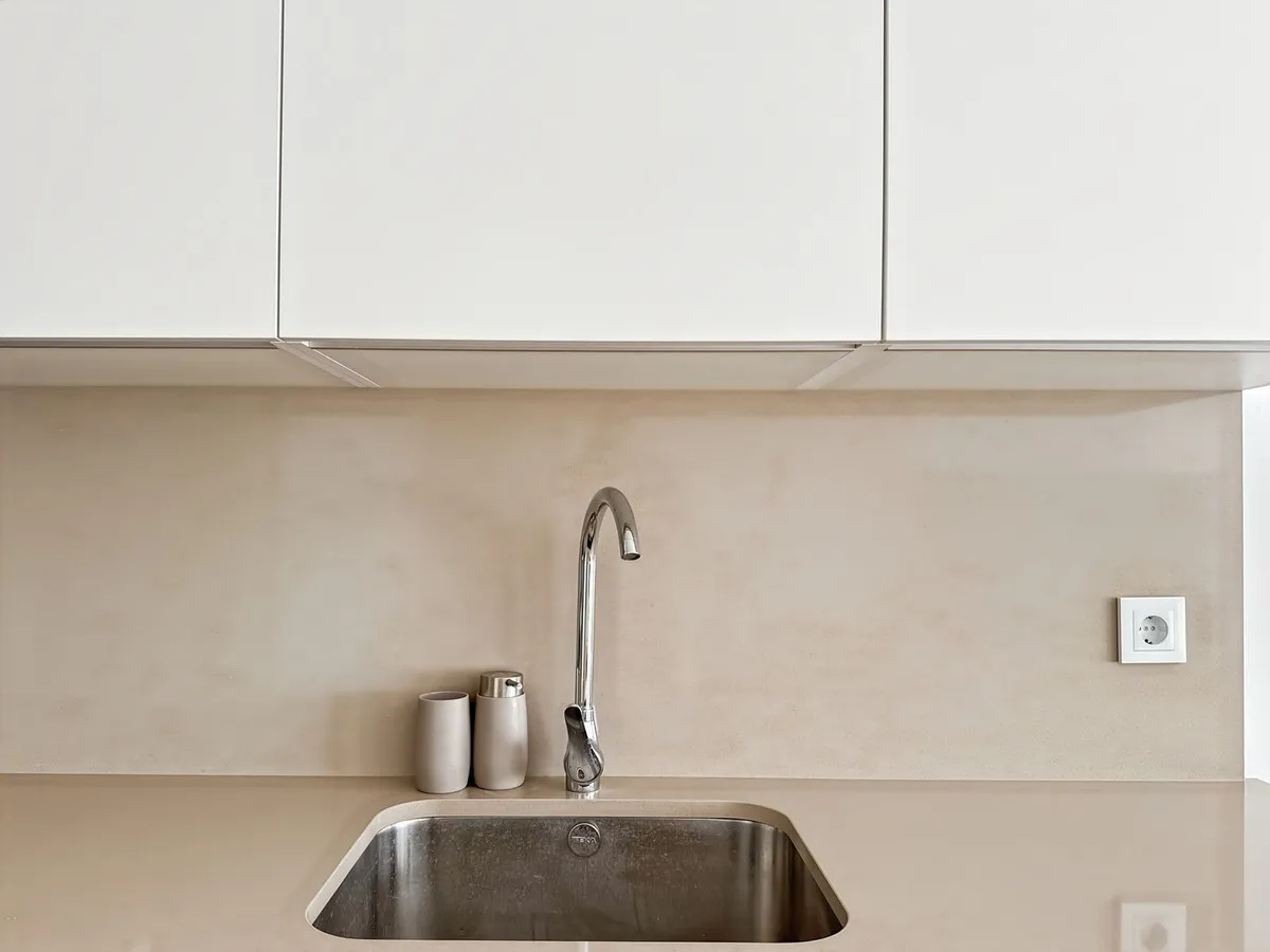 6a95633d-577f-49e6-9651-0170edda712b