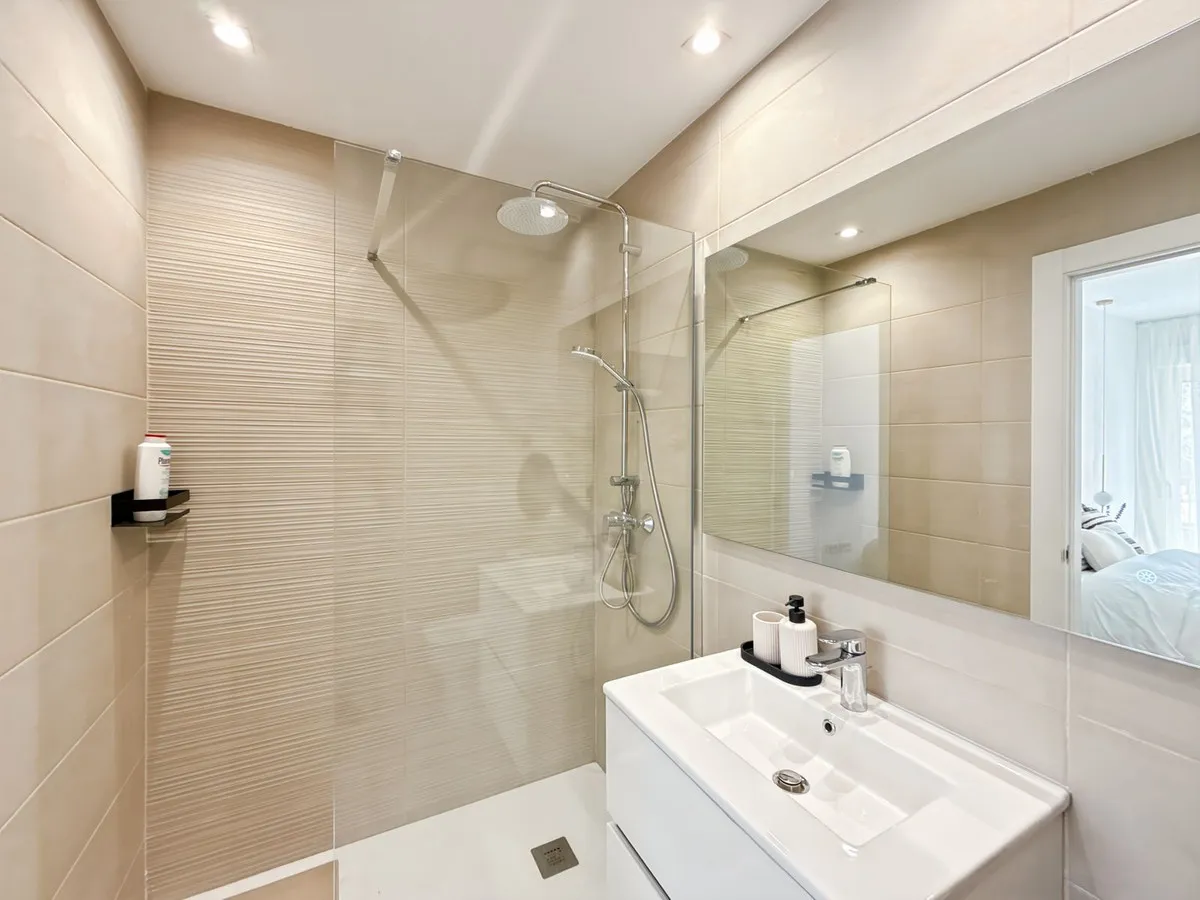 70d1658d-d68e-4f67-8181-b1e79d73a25a