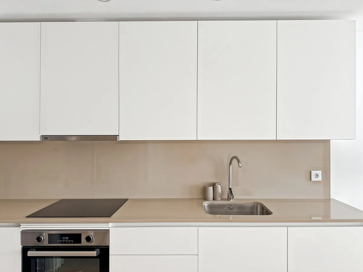 e83e5b0f-83c4-46f0-a67a-3906cddda45c