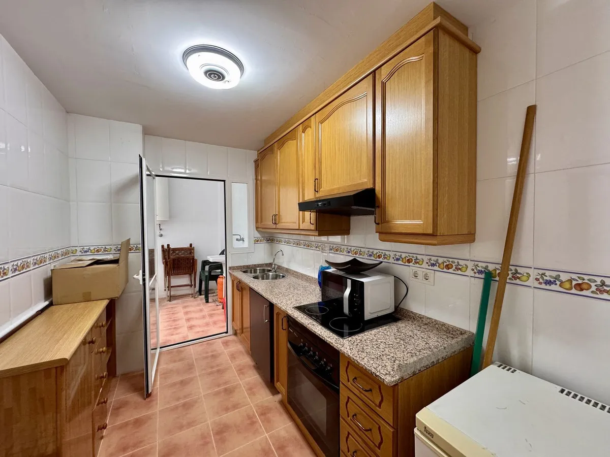 8042c3ab-b3e5-4545-8b28-87960c2a02ce