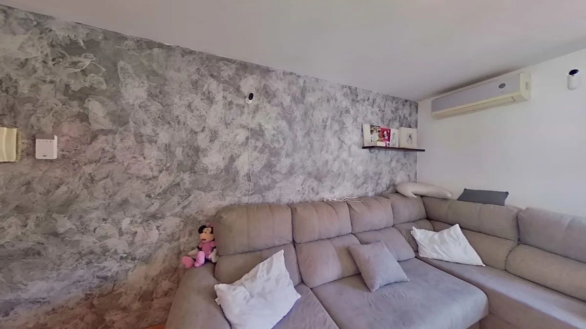 4b05a02a-265b-42ab-9221-4e7a6359a6b9