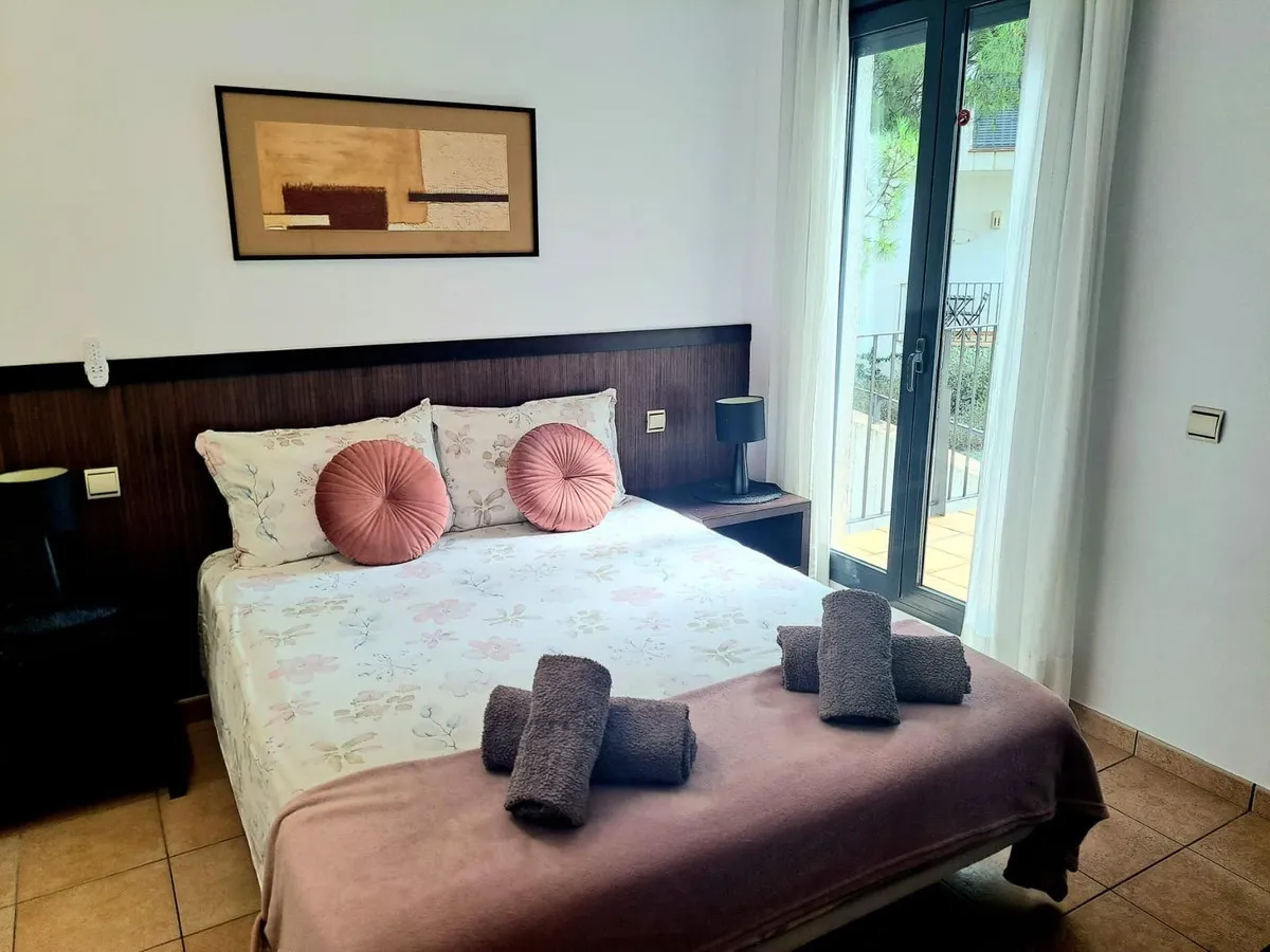 0e909b46-1e93-41b1-a9a4-57a050228d03