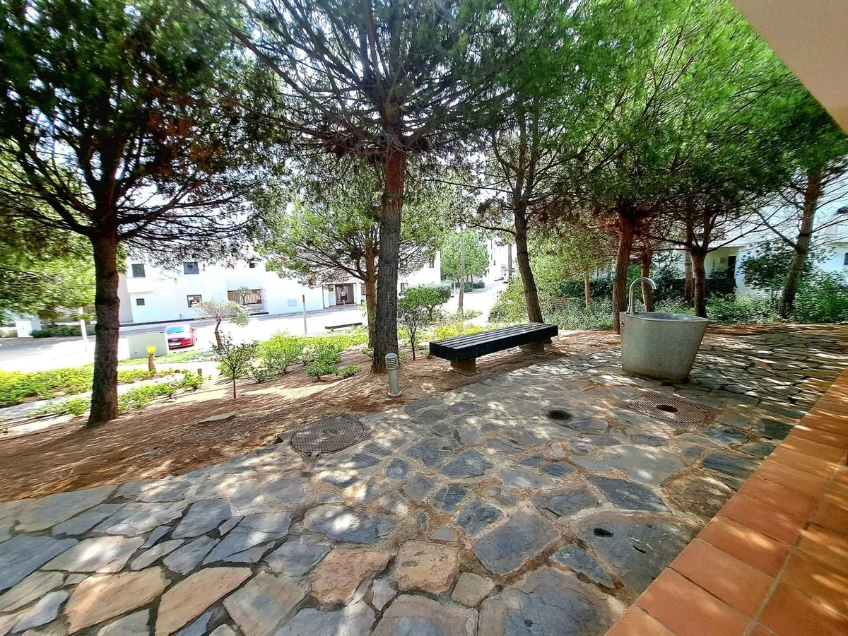 73c34b07-d78a-4a2f-ae7d-68b20812742a