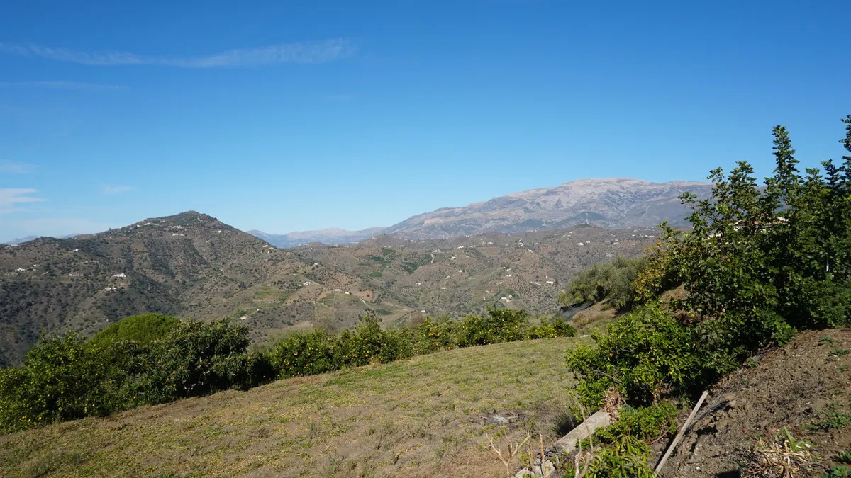 59dca7c9-98e5-471a-b09f-4f3f4b0d57b5