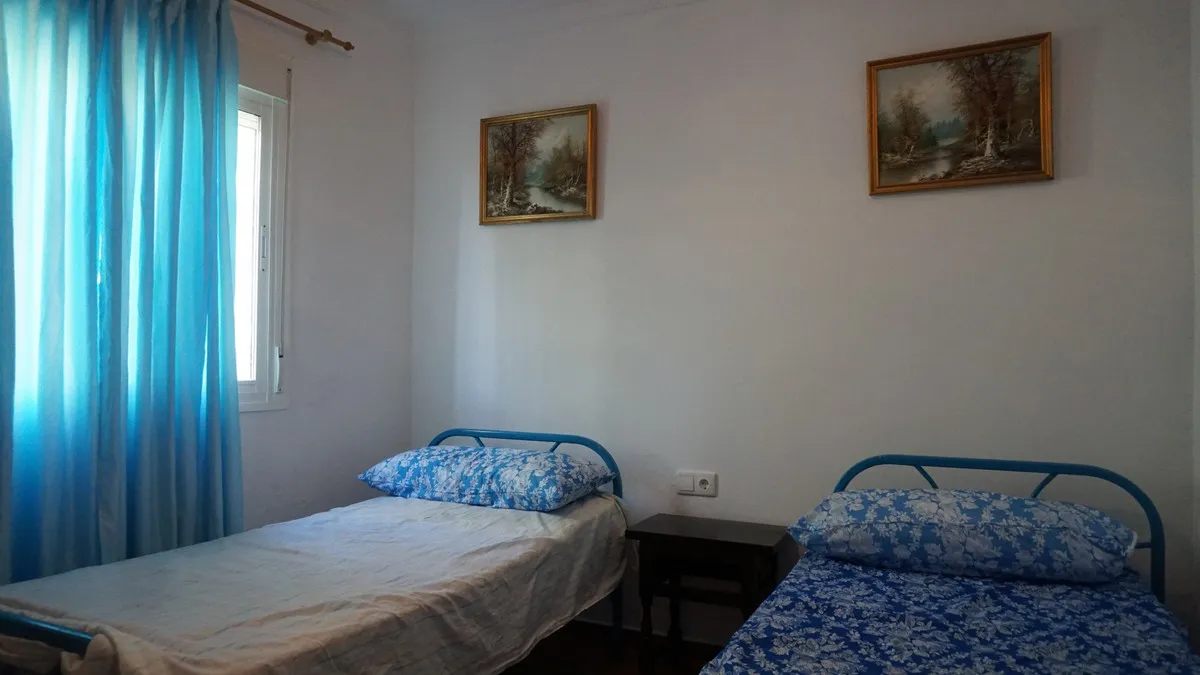 b0e793f9-eaf8-4e19-aad2-11bfc5306027