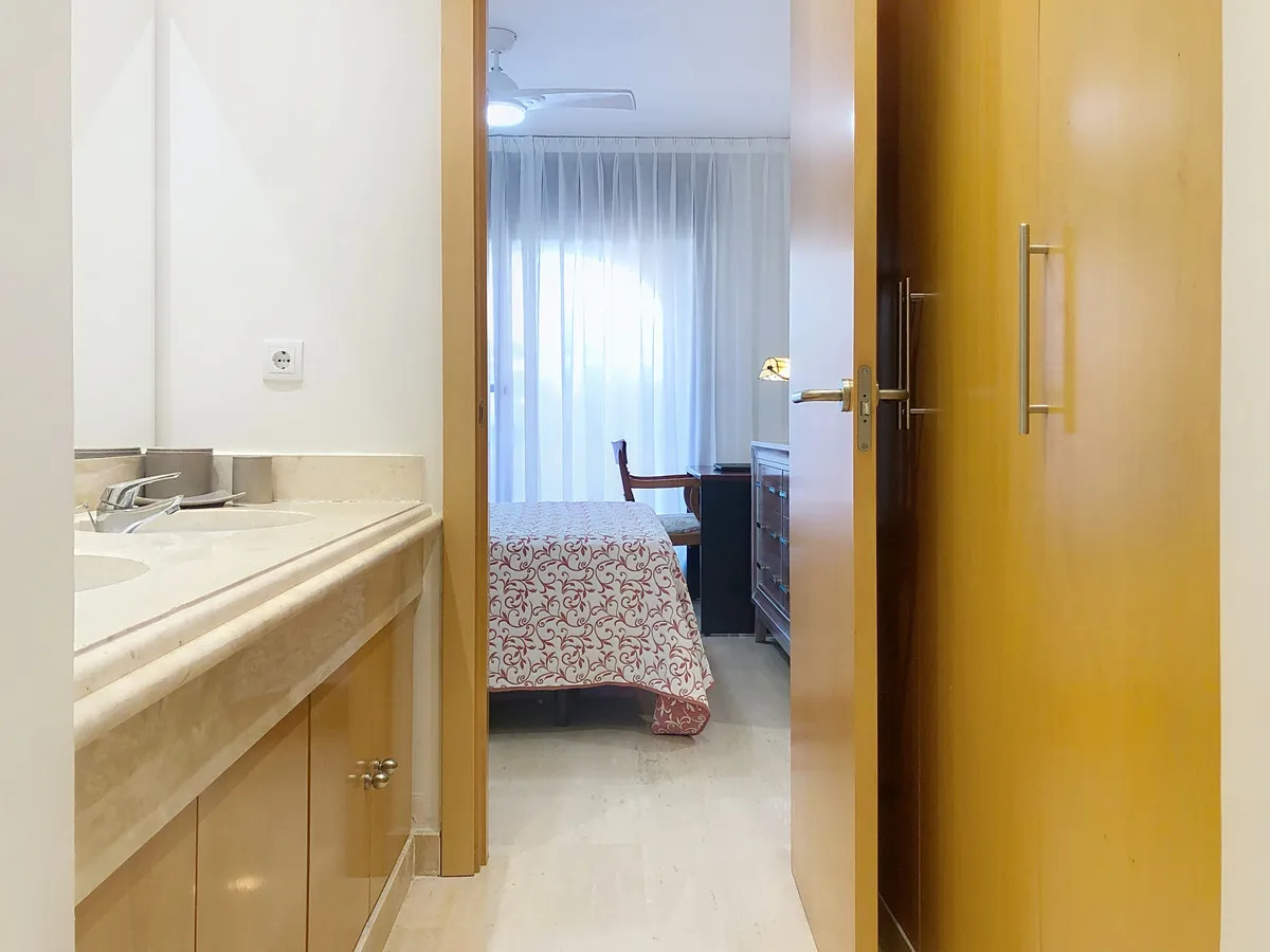 06f7690c-33b9-4186-b79e-c9e72a922005