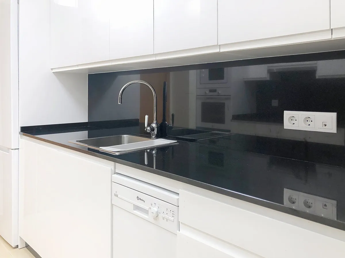 fe5f88cf-0c2d-44f9-80a8-665a507dd0a8