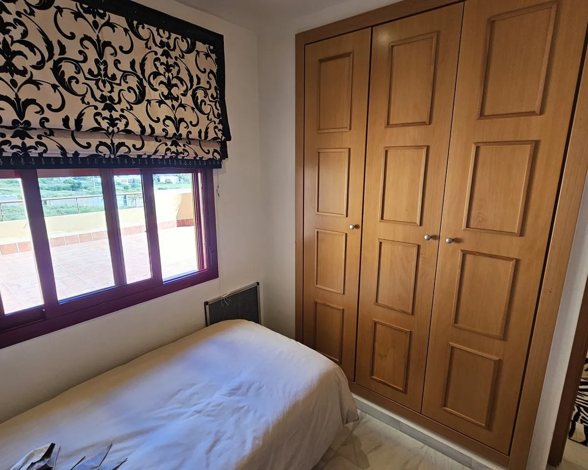 a0e0f27a-92f9-42a6-b2a3-ba4e198bba65