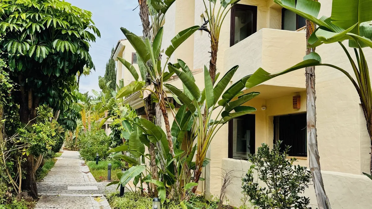 9bcb013d-ae2b-48bf-8dce-324919c9f60d