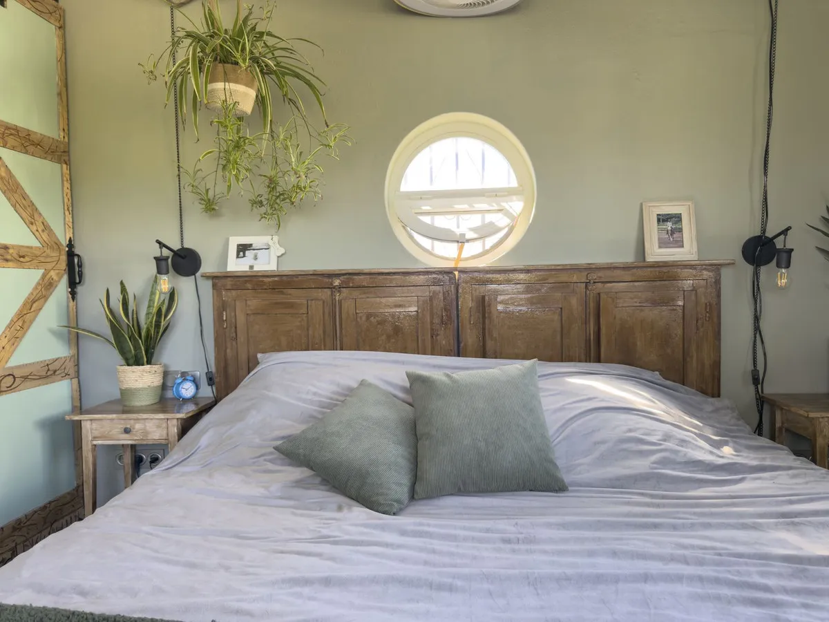 04658562-7c92-4b63-ab5a-3094c505d6d2