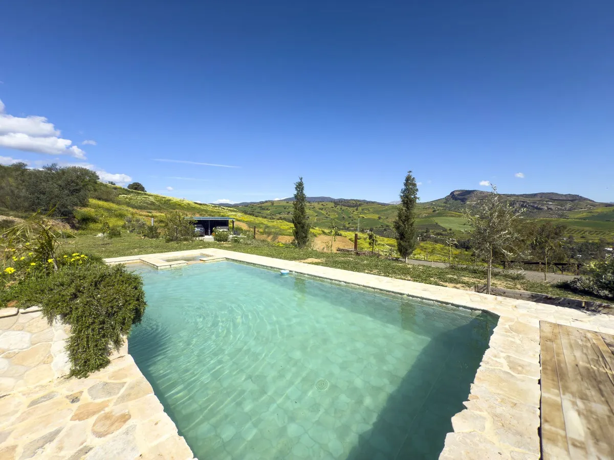 7c52129b-52d7-44df-80a8-5b2dce39b6bb