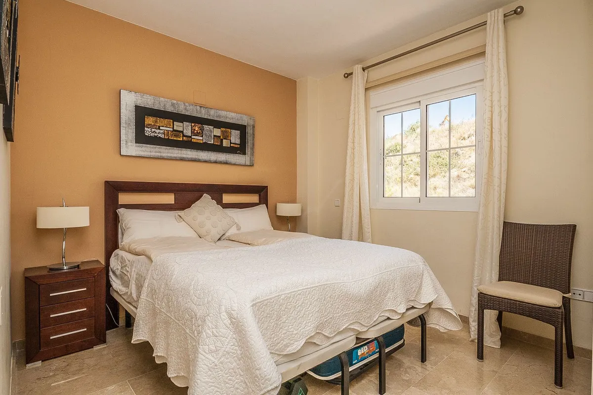 82e4a1bf-ca5e-4140-b26b-b260d01de241