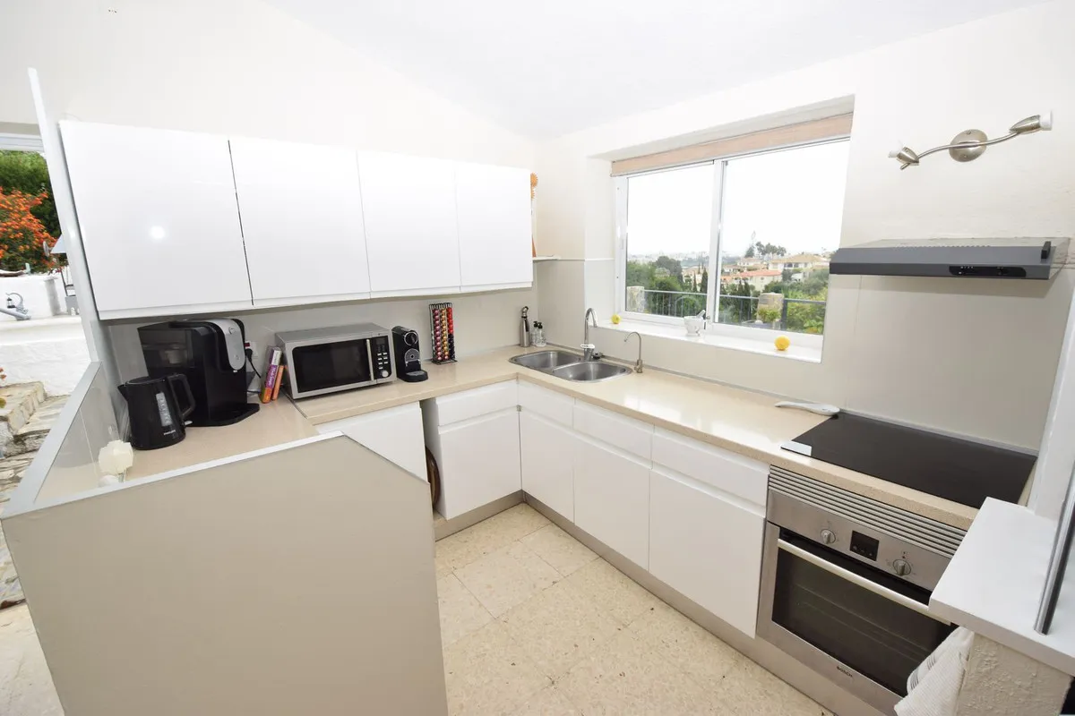 31016ea0-947e-4165-96f9-70cdafae3170