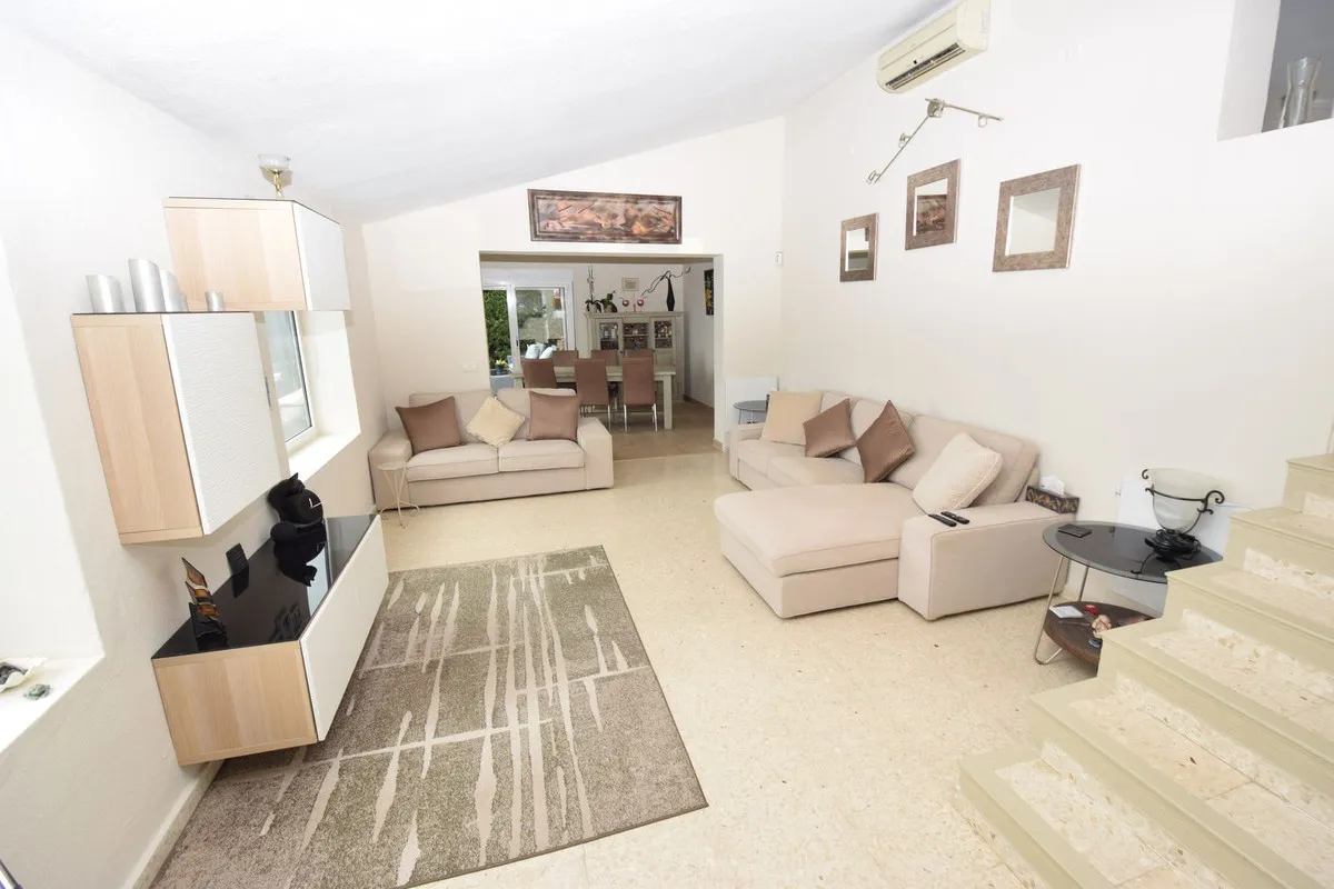 5a4f4941-b8af-4f9c-a9b1-fa56ad18f1ca