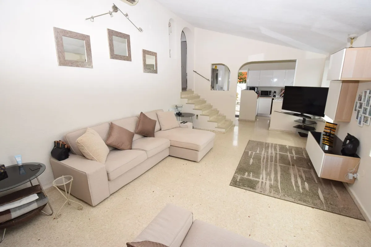 99570756-8517-4d43-85ad-fe652be4b0c3