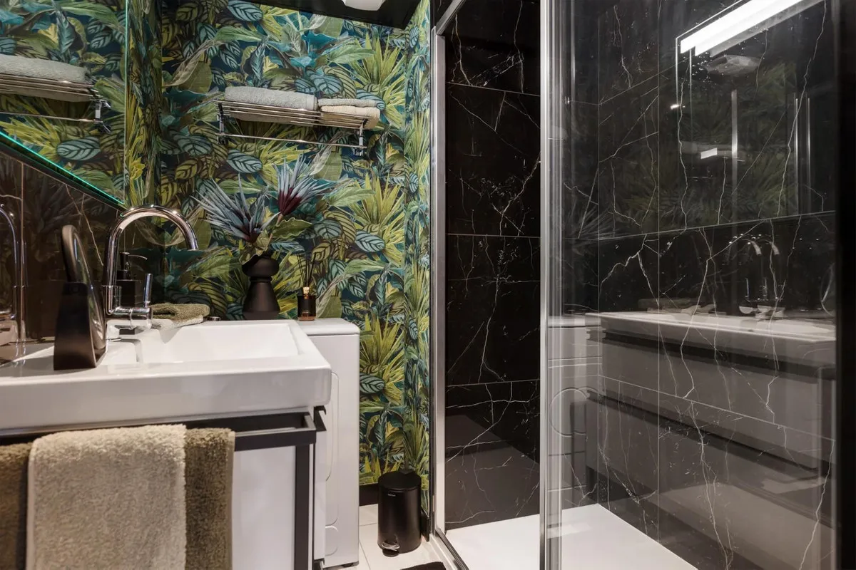 3809b3b7-7d41-4df2-bd51-fce273ab0f71