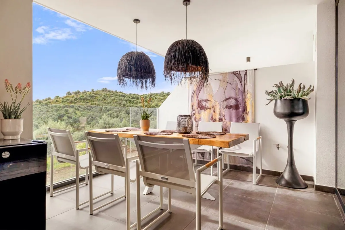 c4710469-aa4f-40fb-93aa-a15fa5f63afe