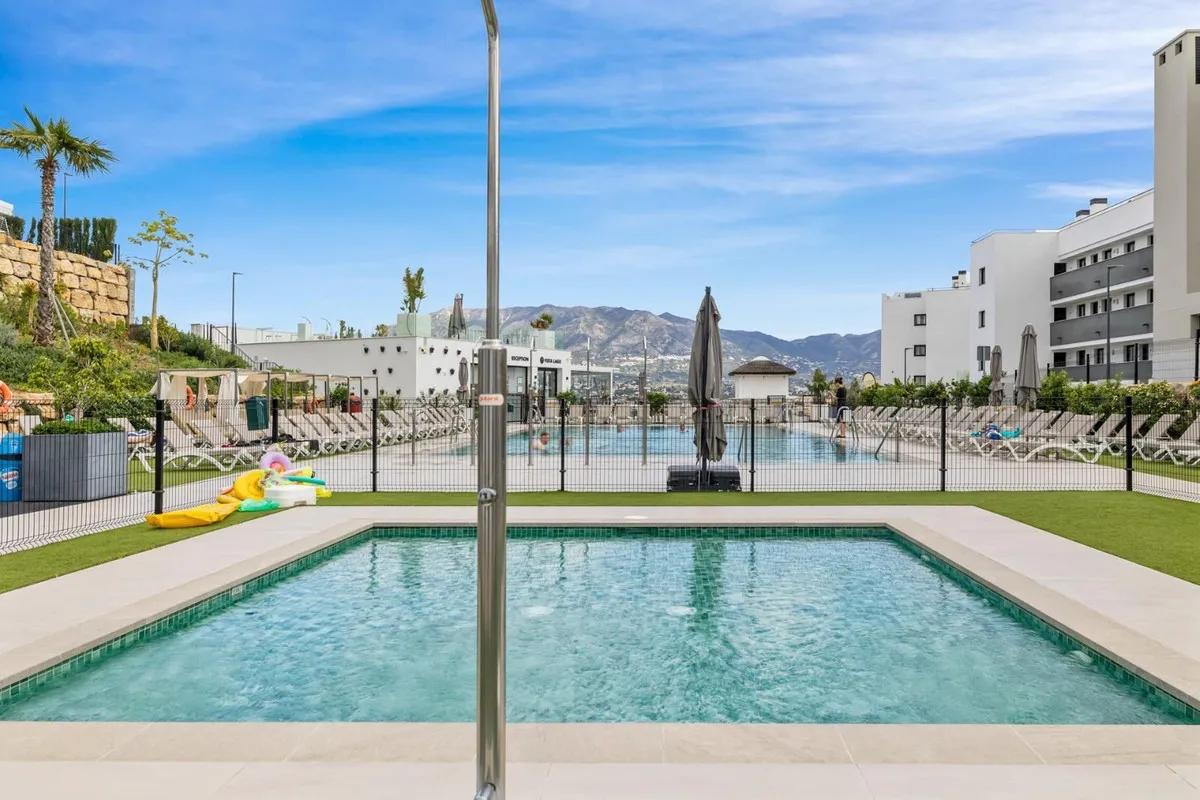 cde4aaf9-a70d-4f2f-ae48-2876ee7fe9e2