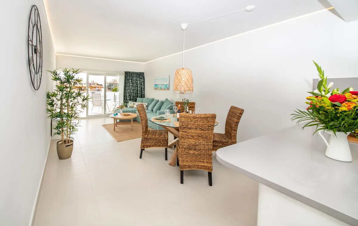 1070ad0b-2c35-458b-9362-0e47643bc6cc