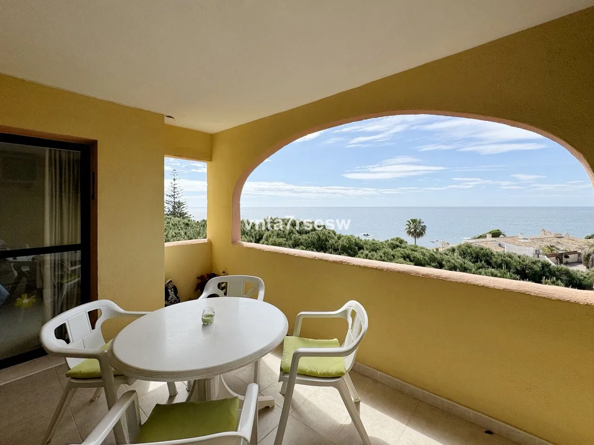 2dc2505e-64c9-4ecb-a1d4-63d8e3e5edf9