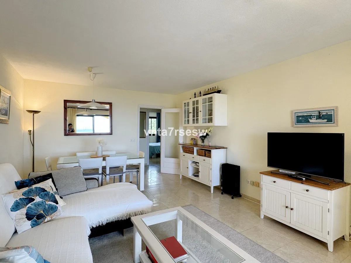 6eff2678-e24d-4f0d-832b-c148cd2dfddc