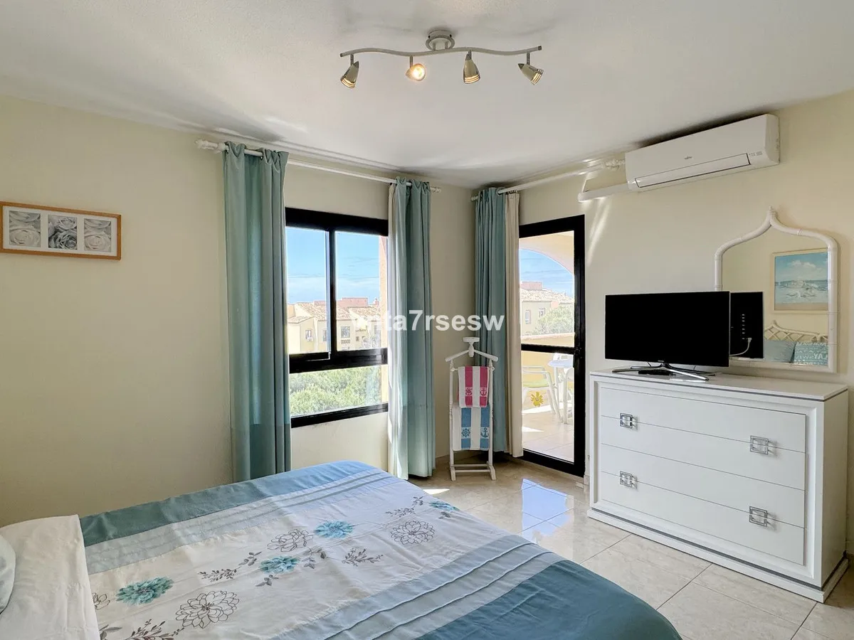 8e4d6452-d8cc-461b-9e4d-9c481b8a5e03