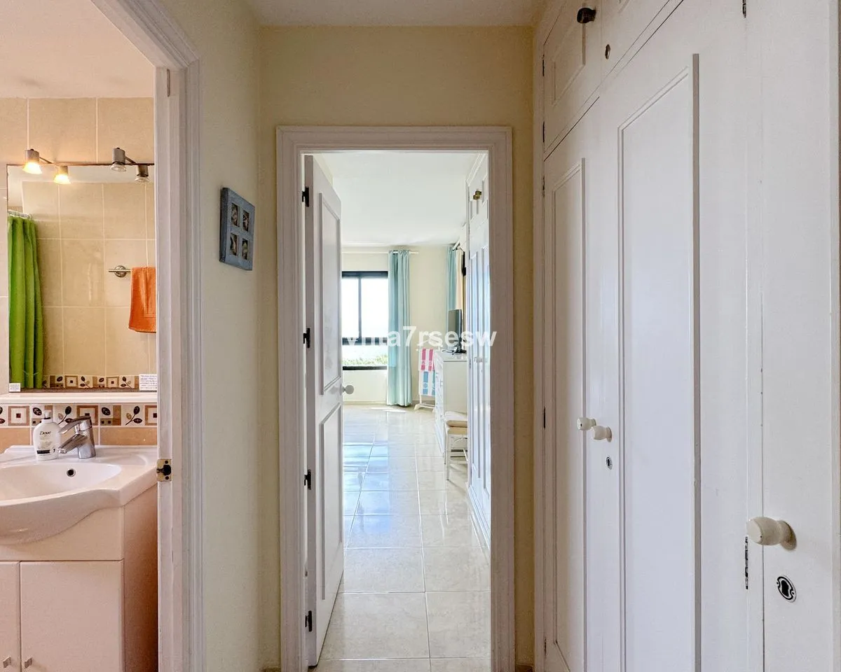 b4981185-dc6d-40f6-95c3-05081bdd0f8d