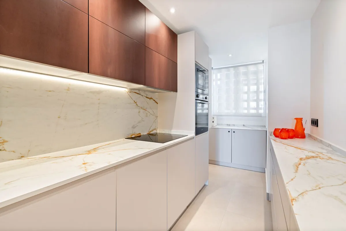 031f4df1-69e6-4283-8c0e-2f9a210aeb99