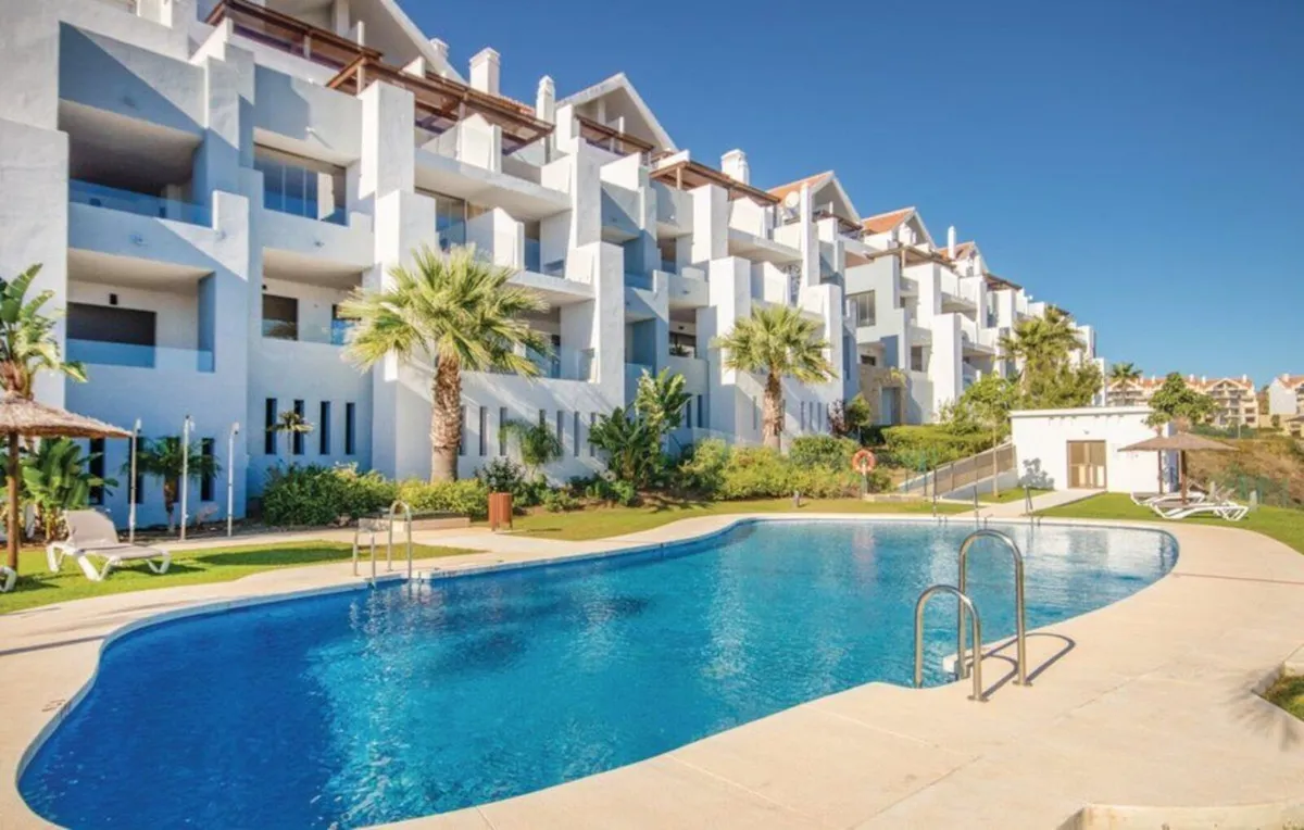 2c454210-f63b-409e-b0f4-f402211aecaa