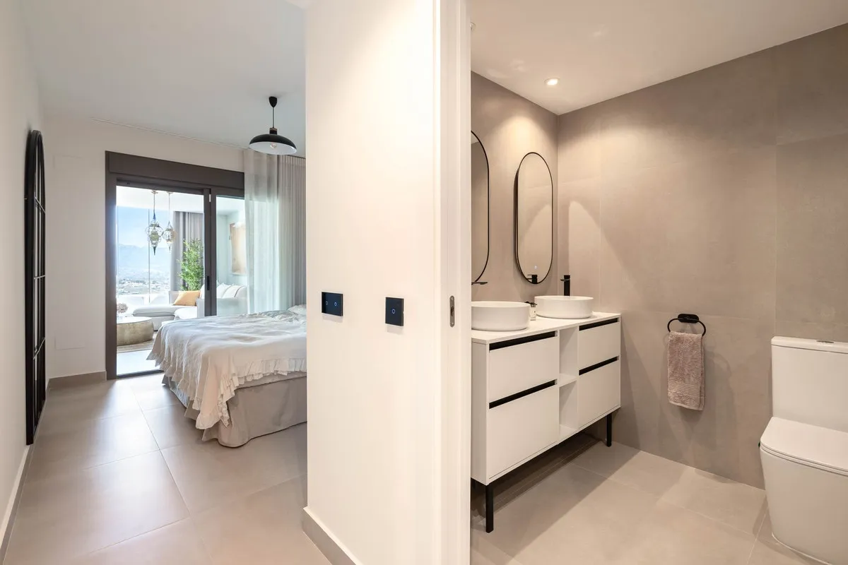 3fedb3b2-106e-4219-849c-213c88061e78