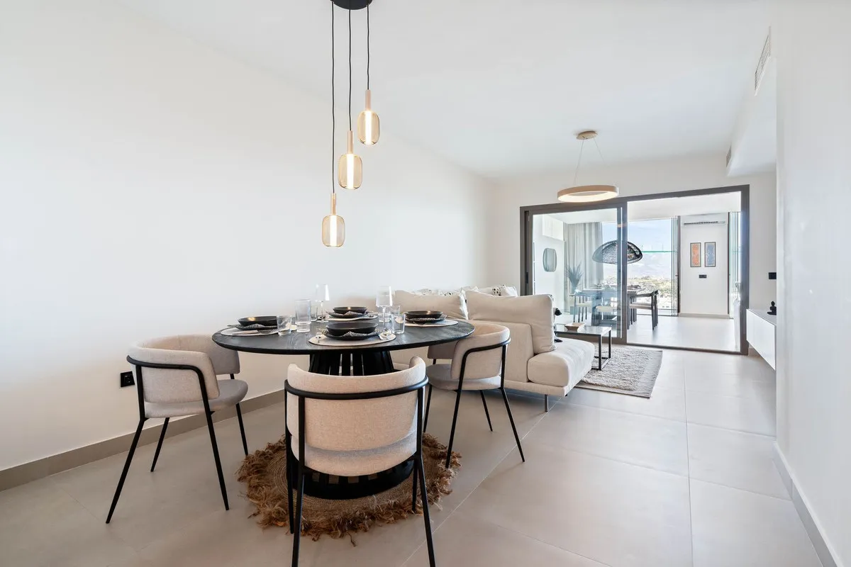 8701dd91-d262-4b71-8086-745460d9a093