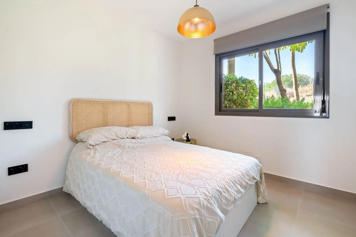 feaf68ab-62e8-485a-9baa-ea0190f72429