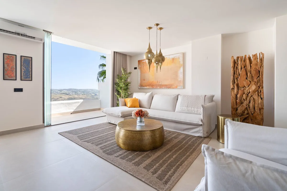 ff182000-6e3a-44e5-80d7-bd558c6eb633