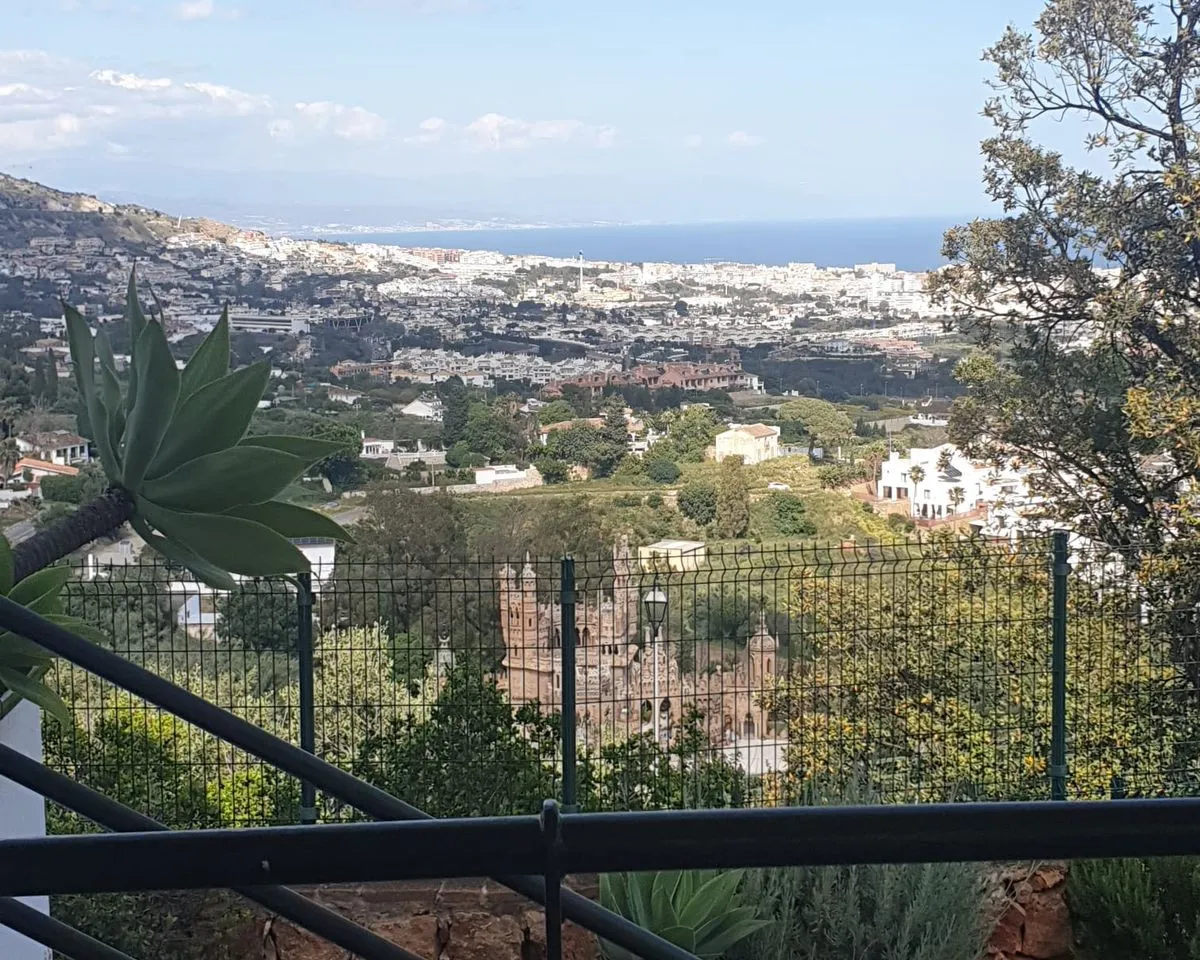 744e00fe-e35b-4538-8018-73324f7712a3