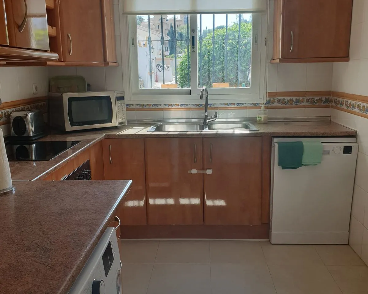 83417944-7636-47c9-9f18-26a8be2b5607