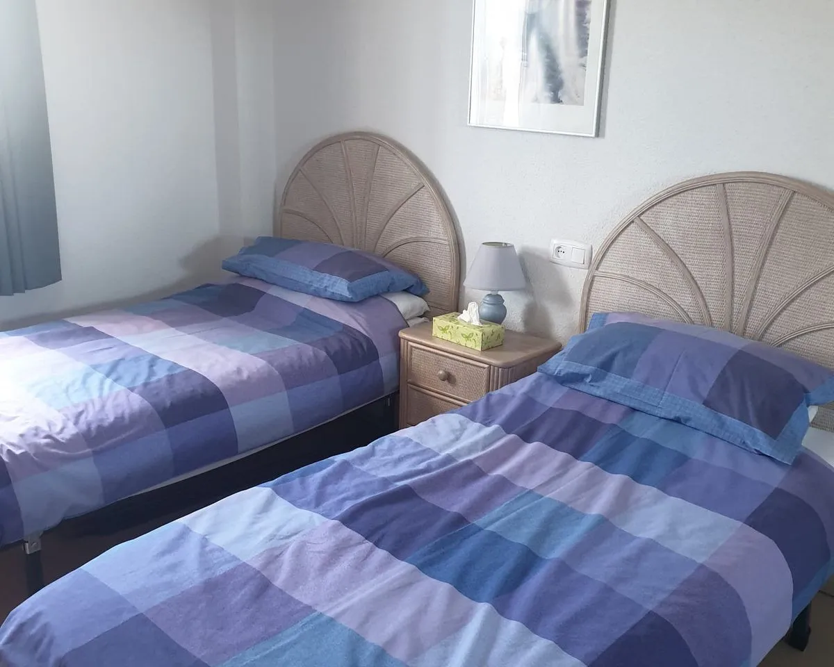 d915897f-e1df-4489-9a50-7e399f7e4c24