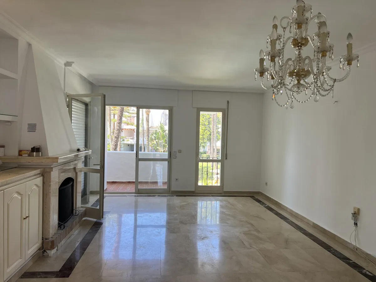 3dd283fb-2402-4194-b7c7-7c9fa70eb4aa